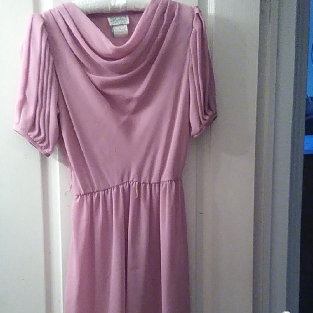 Elegant Pink Women's Dress